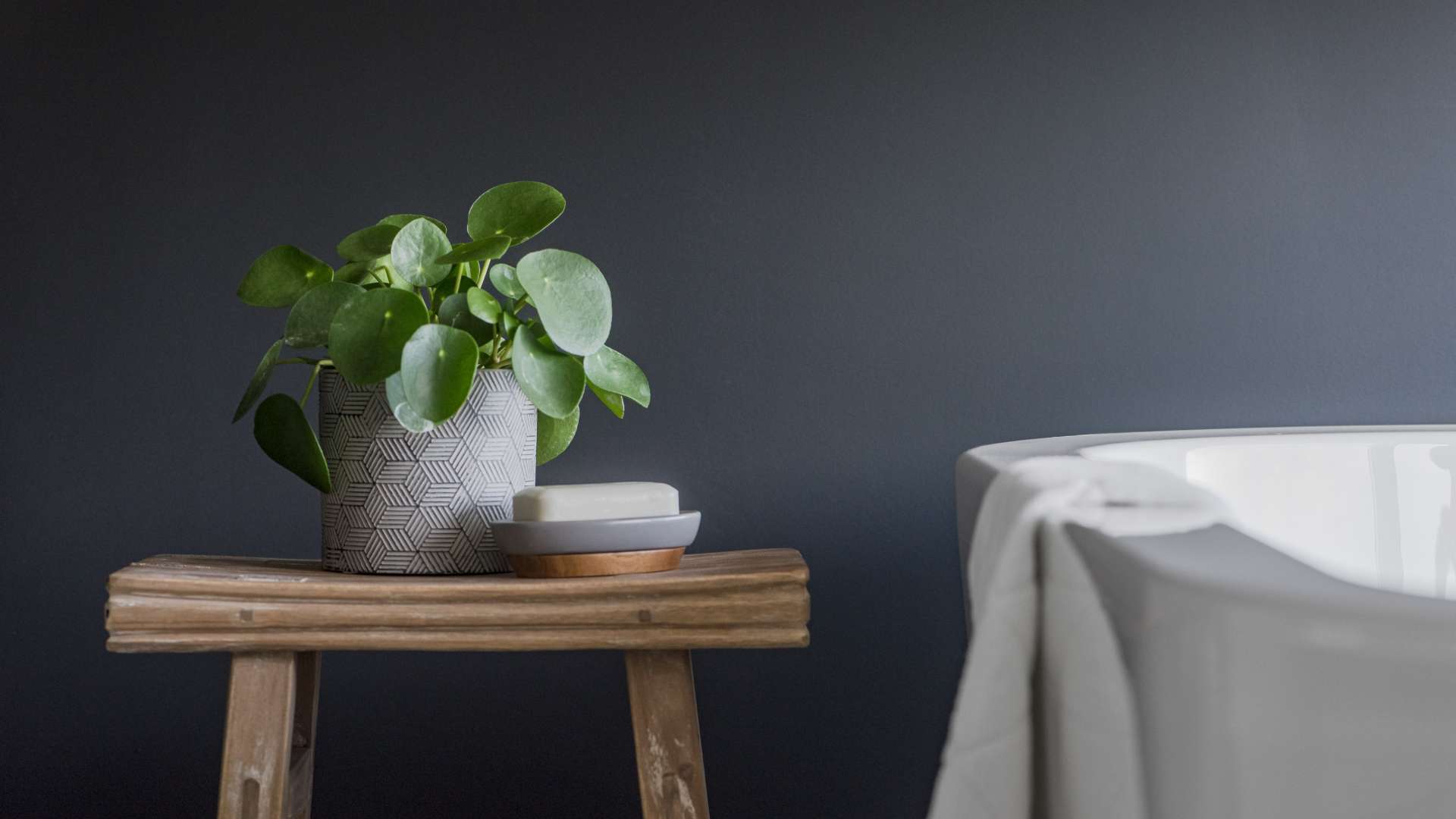 Интерьер с краской HYGGE Paint